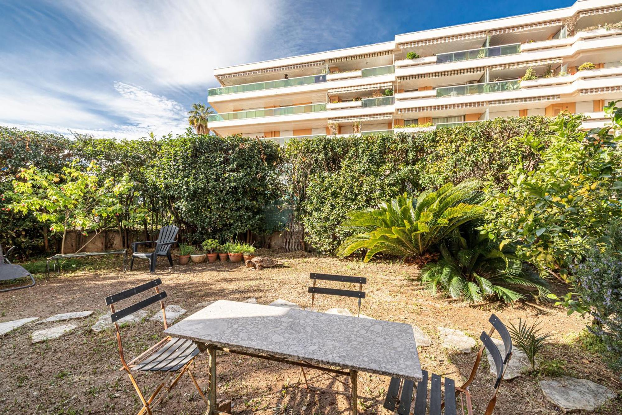 Le Globe Trotteur Apartment Saint-Laurent-du-Var Bagian luar foto